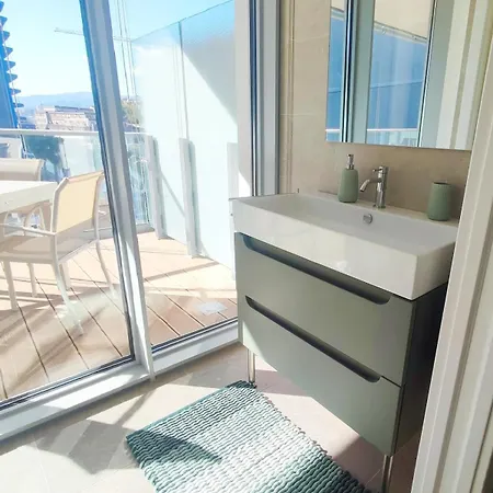 My Waterfront Apartman *